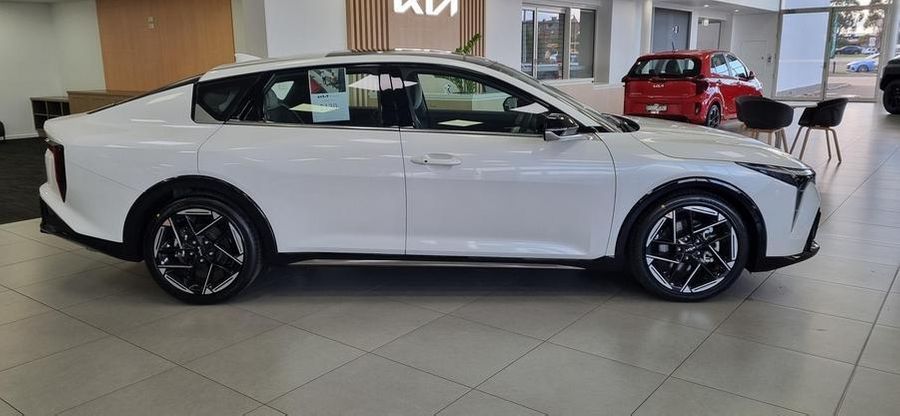 2025 Kia K4 GT-Line Auto MY25 Photo 3