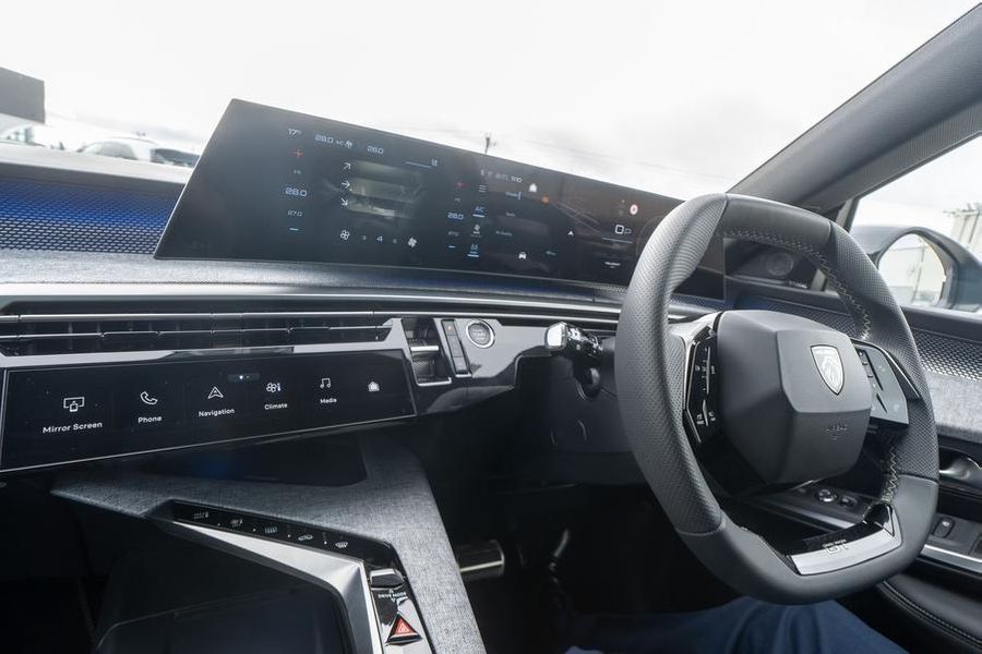 2024 Peugeot 3008 GT Premium Hybrid Auto MY25 Photo 34