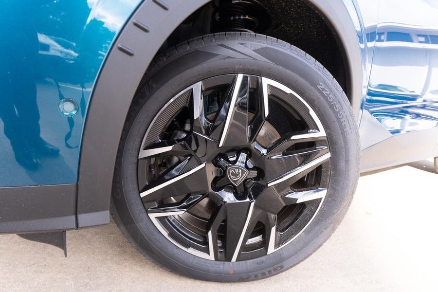 2025 Peugeot 5008 GT Premium Hybrid Auto MY25 Photo 4
