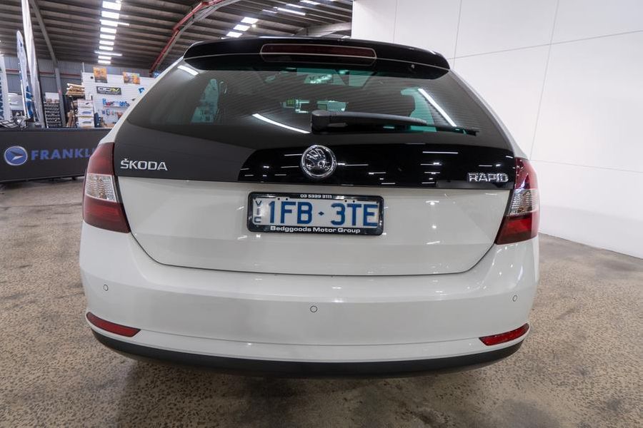 2015 SKODA Rapid Auto MY16 Photo 5