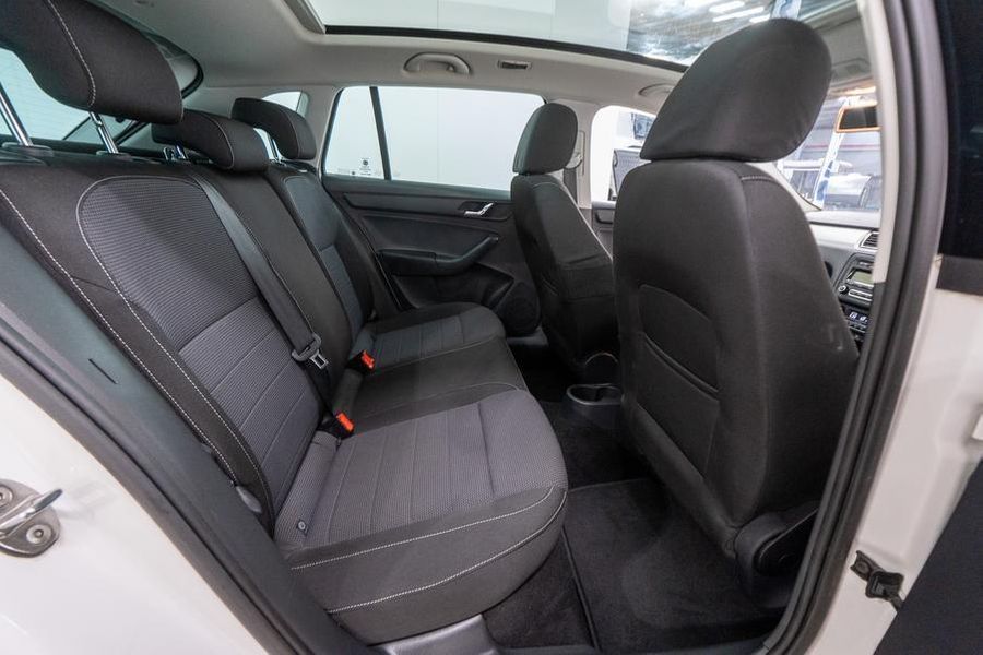 2015 SKODA Rapid Auto MY16 Photo 15