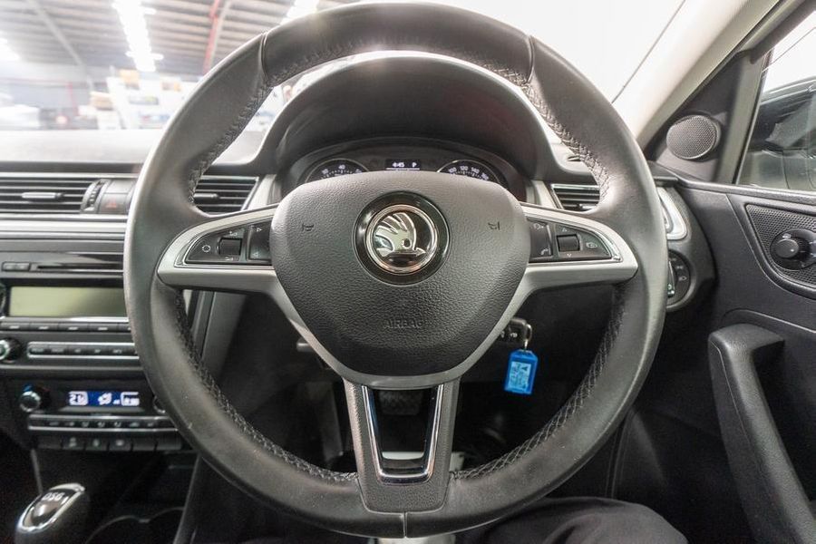 2015 SKODA Rapid Auto MY16 Photo 22