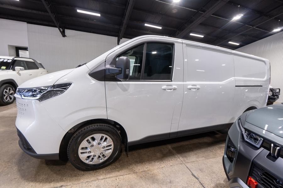 2024 LDV Deliver 7 LWB Auto Photo 7
