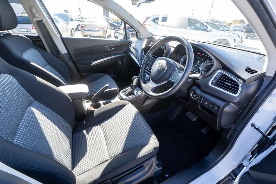 2023 Suzuki S-Cross GL+ Auto 4WD Photo 16
