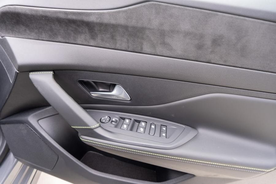 2025 Peugeot 308 GT Hybrid Auto MY25 Photo 16