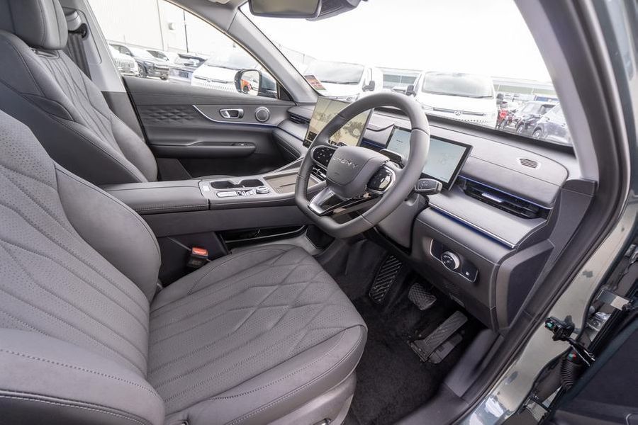 2025 Chery Tiggo 8 Super Hybrid Urban Auto MY26 Photo 14