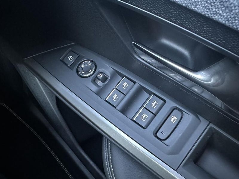 2024 Peugeot 3008 GT Premium Hybrid Auto MY25 Photo 12