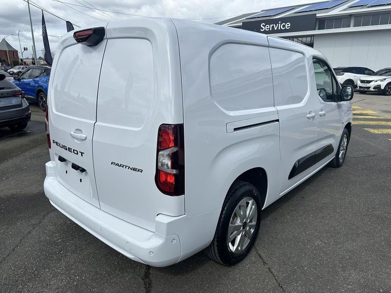 2024 Peugeot Partner Premium LWB Auto MY25 Photo 7