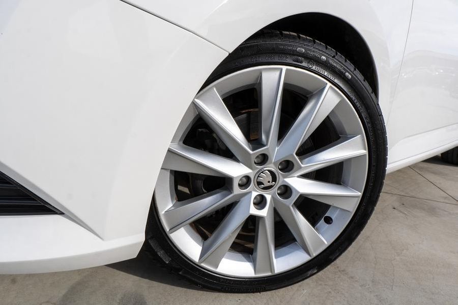2019 SKODA Fabia 81TSI Auto MY19 Photo 4