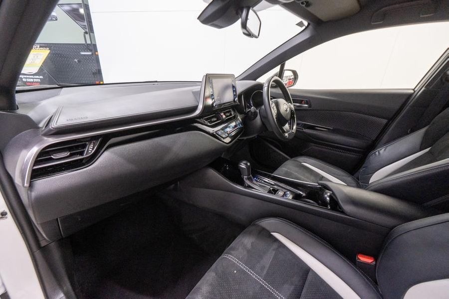 2020 Toyota C-HR GR Sport Auto 2WD Photo 23