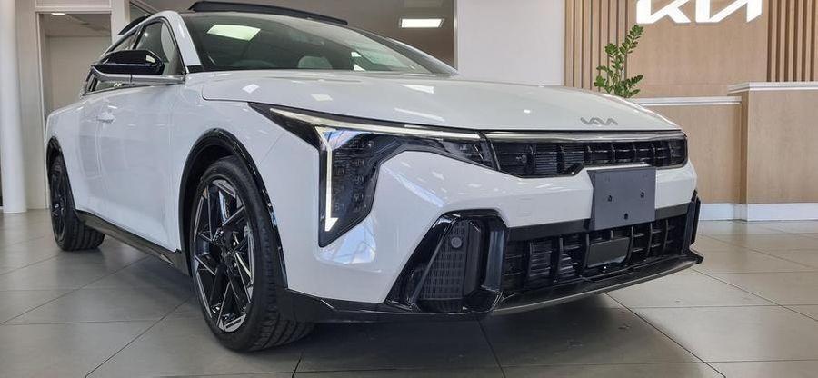2025 Kia K4 GT-Line Auto MY25 Photo 3