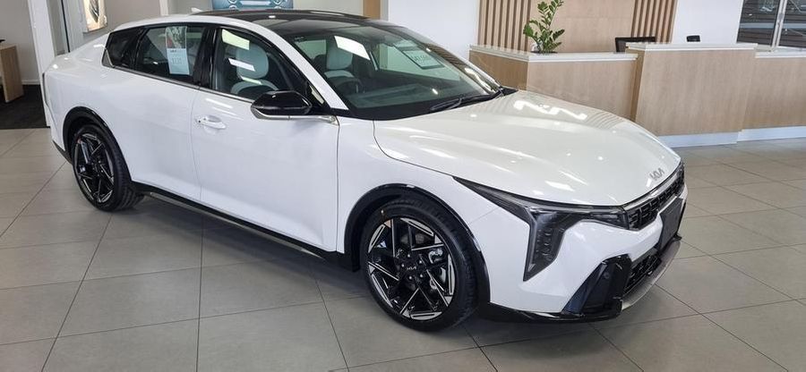 2025 Kia K4 GT-Line Auto MY25 Photo 4