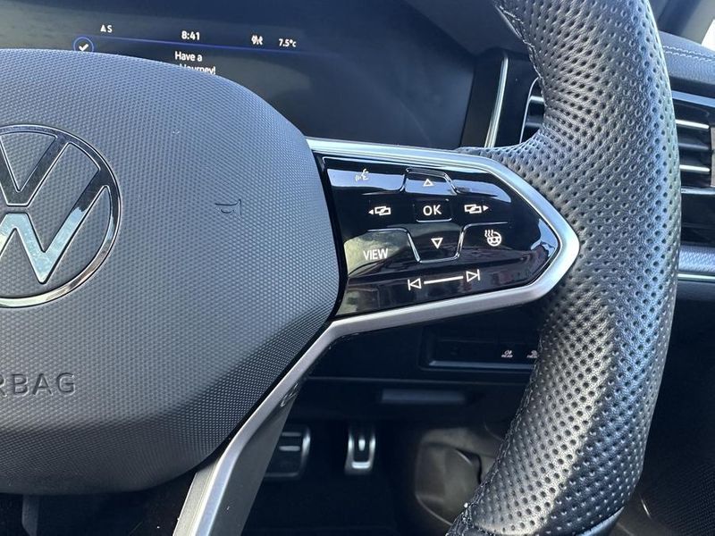 2022 Volkswagen Touareg 210TDI R-Line CR Auto 4MOTION MY23 Photo 17