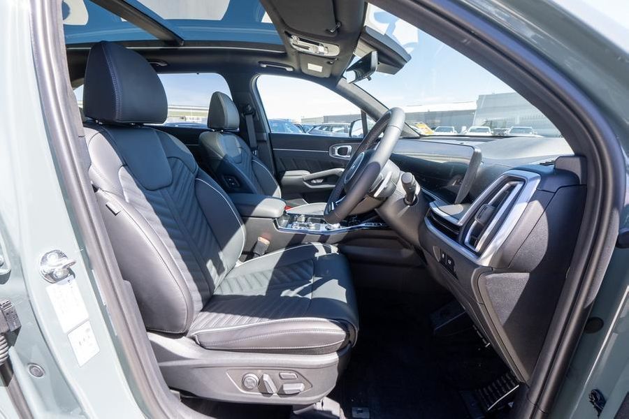 2025 Kia Sorento GT-Line Auto AWD MY25 Photo 16