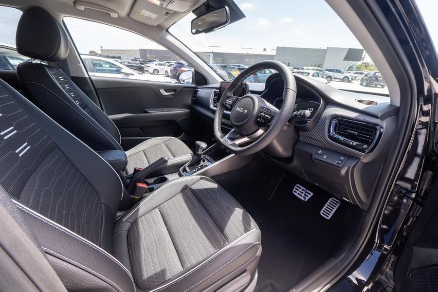 2025 Kia Stonic GT-Line Auto FWD MY25 Photo 14