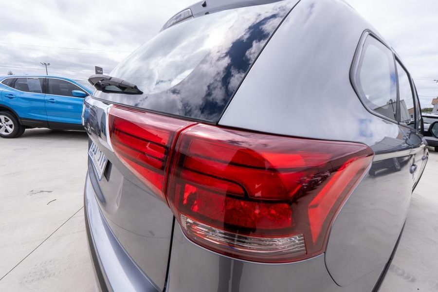 2019 Mitsubishi Outlander ES ZL Auto 2WD MY20 Photo 9
