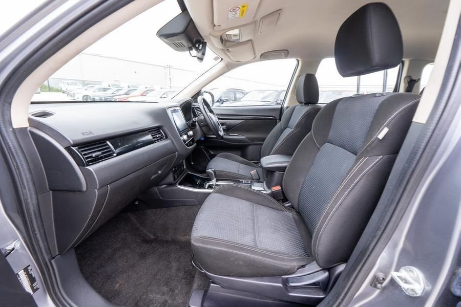 2019 Mitsubishi Outlander ES ZL Auto 2WD MY20 Photo 18