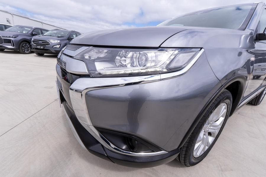 2019 Mitsubishi Outlander ES ZL Auto 2WD MY20 Photo 8