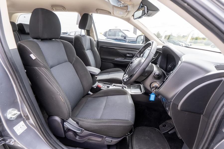 2019 Mitsubishi Outlander ES ZL Auto 2WD MY20 Photo 12