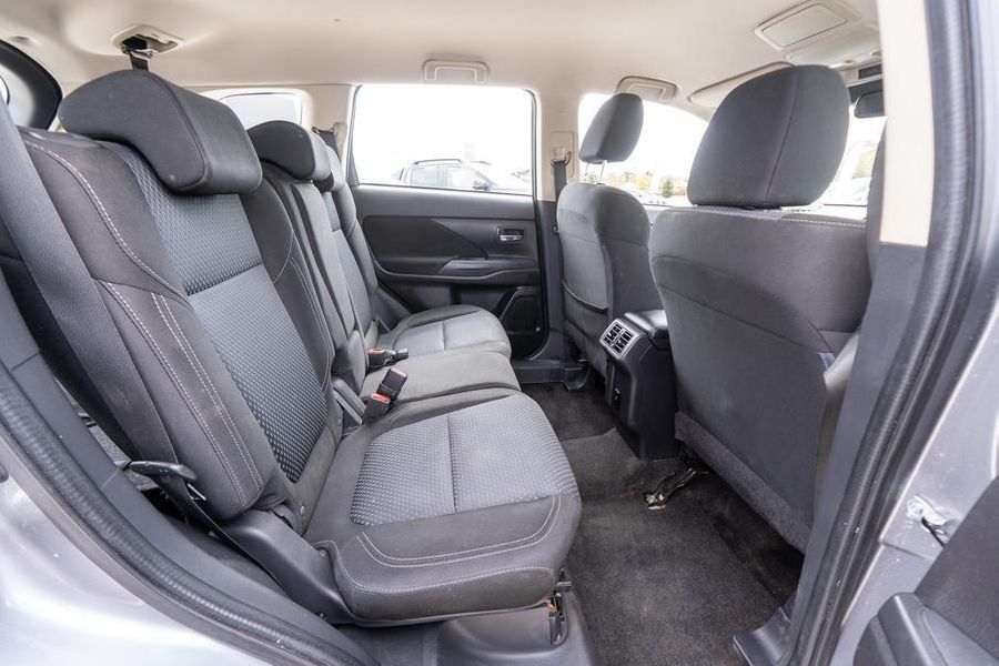 2019 Mitsubishi Outlander ES ZL Auto 2WD MY20 Photo 14