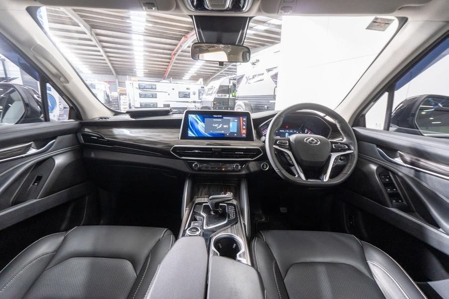 2021 LDV D90 Executive Auto 4x4 Photo 19