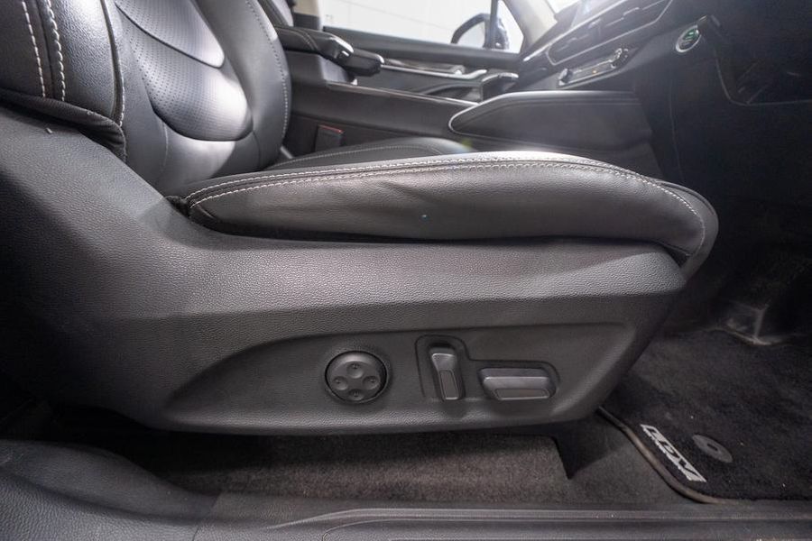 2021 LDV D90 Executive Auto 4x4 Photo 15