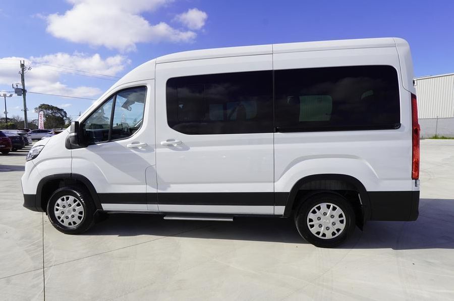 2023 LDV Deliver 9 Medium Wheelbase Auto Photo 8