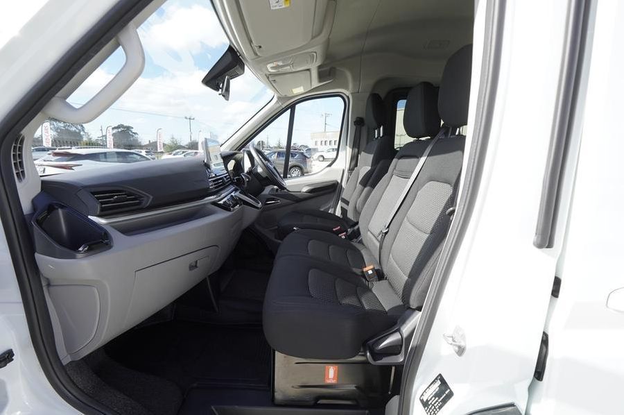 2023 LDV Deliver 9 Medium Wheelbase Auto Photo 23