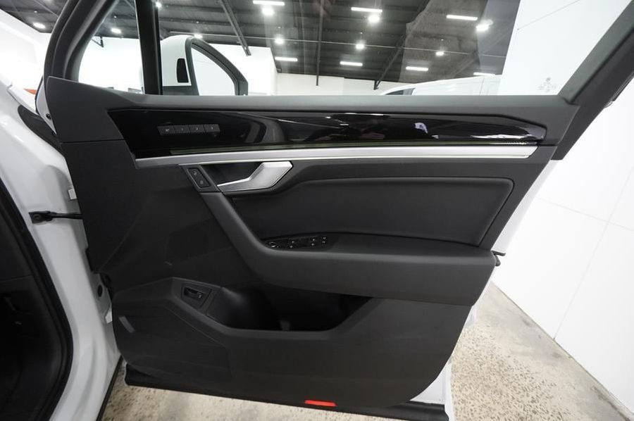 2022 Volkswagen Touareg 170TDI CR Auto 4MOTION MY23 Photo 12