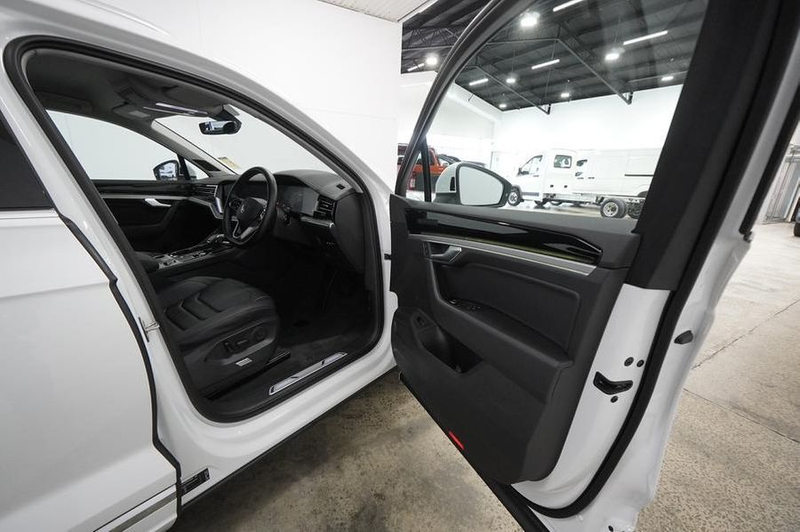 2022 Volkswagen Touareg 170TDI CR Auto 4MOTION MY23 Photo 11