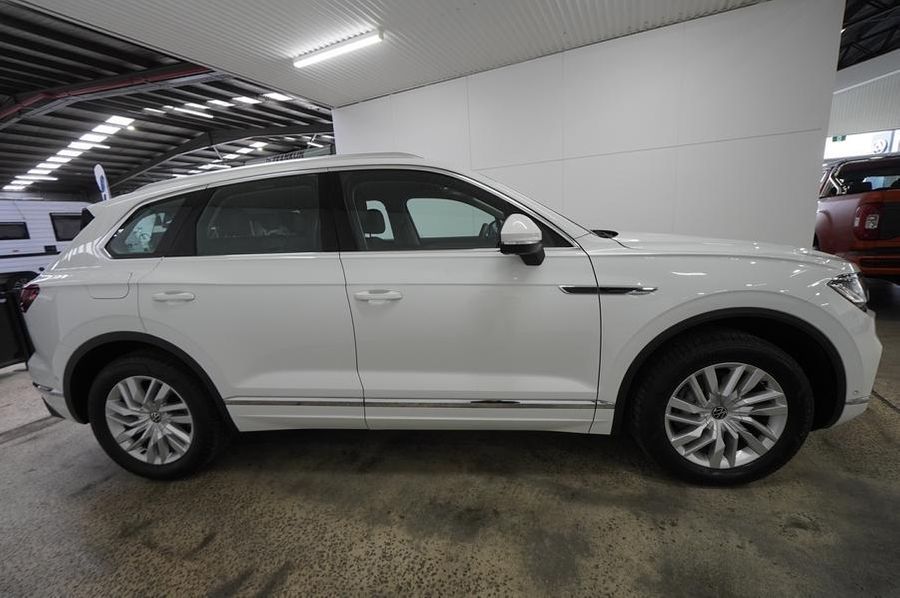 2022 Volkswagen Touareg 170TDI CR Auto 4MOTION MY23 Photo 4
