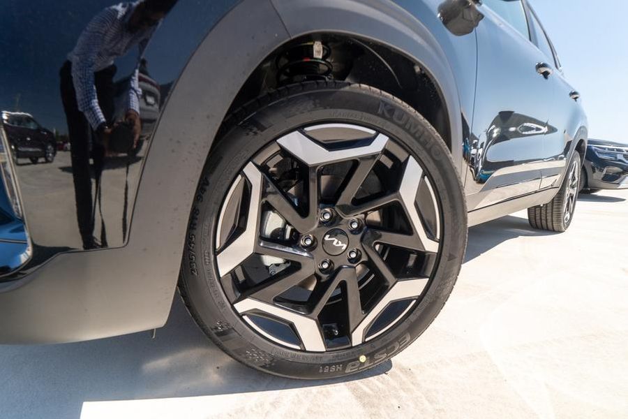 2025 Kia Seltos GT-Line Auto AWD MY26 Photo 2