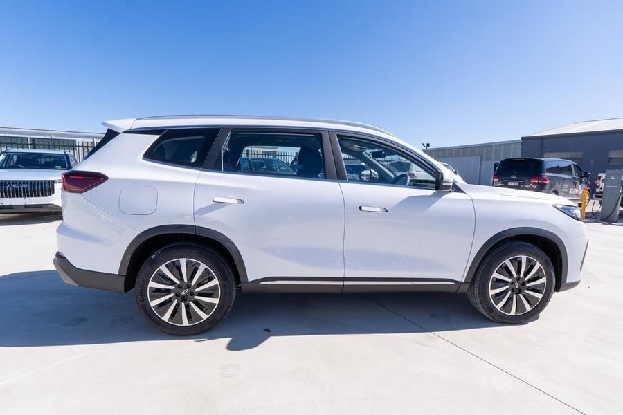 2025 Chery Tiggo 8 Super Hybrid Urban Auto MY26 Photo 7