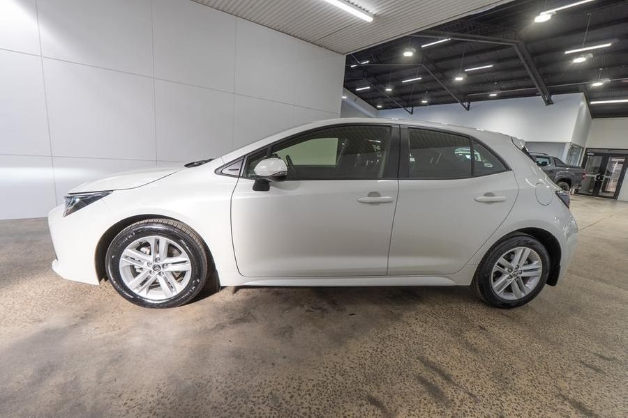 2018 Toyota Corolla Ascent Sport Auto Photo 3