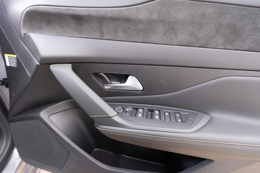 2025 Peugeot 308 GT Hybrid Auto MY25 Photo 16