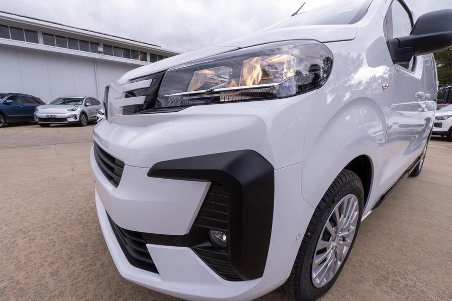 2025 Peugeot Expert Premium SWB Auto Photo 9