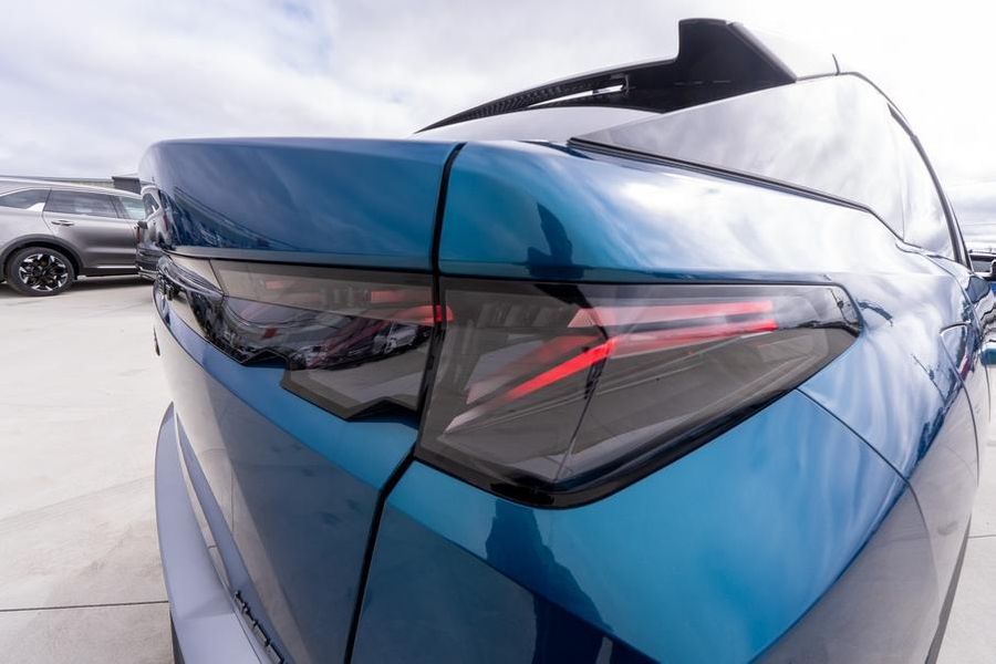 2024 Peugeot 3008 GT Premium Hybrid Auto MY25 Photo 12