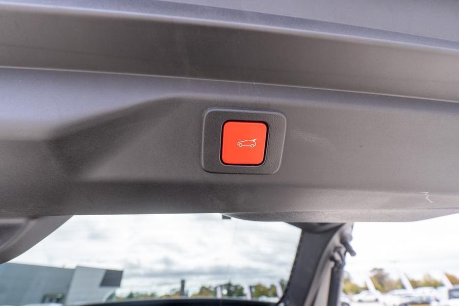 2024 Peugeot 3008 GT Premium Hybrid Auto MY25 Photo 24