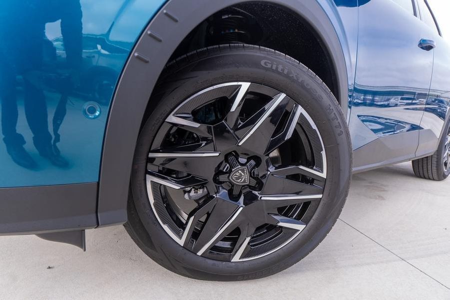 2024 Peugeot 3008 GT Premium Hybrid Auto MY25 Photo 2