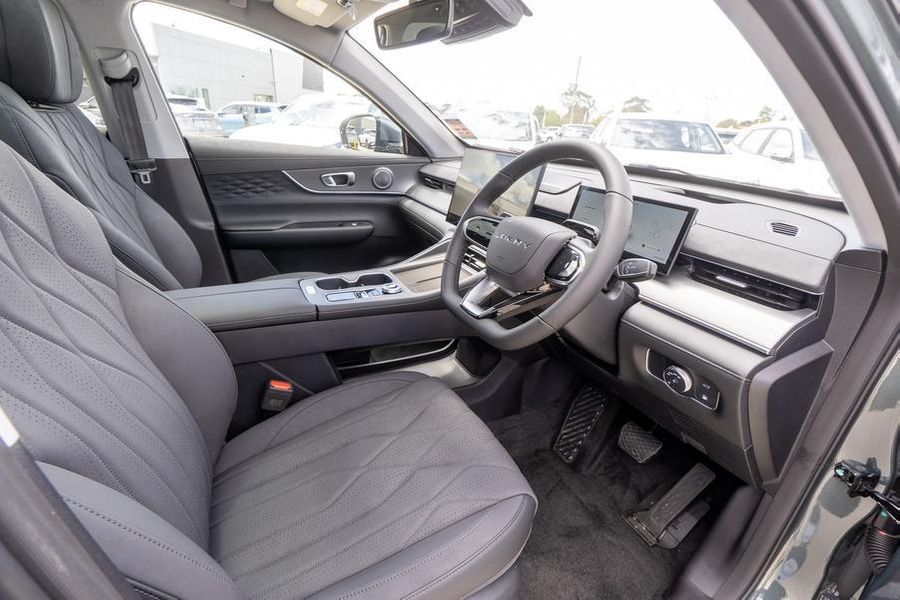 2025 Chery Tiggo 8 Super Hybrid Ultimate Auto MY26 Photo 15