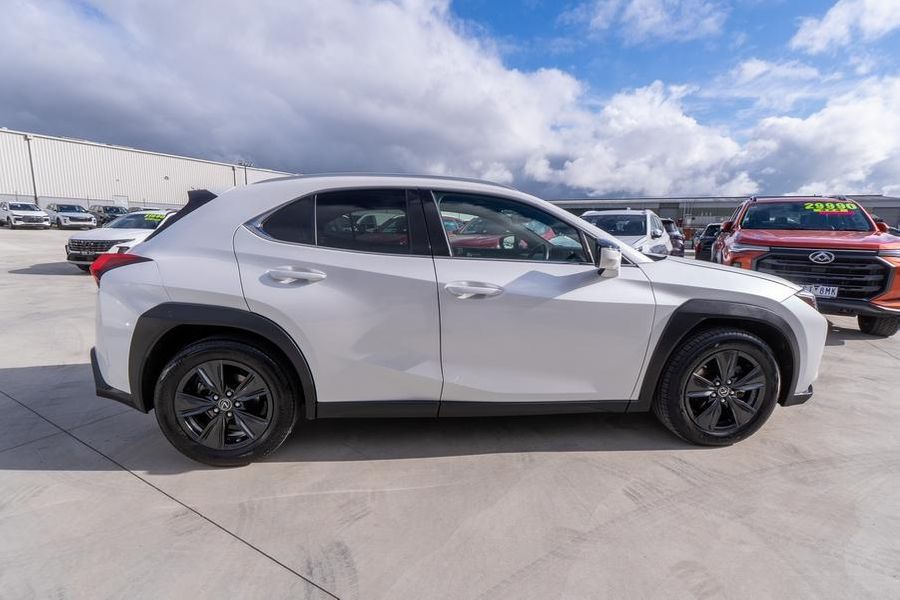 2019 Lexus UX UX200 Luxury Auto 2WD Photo 7