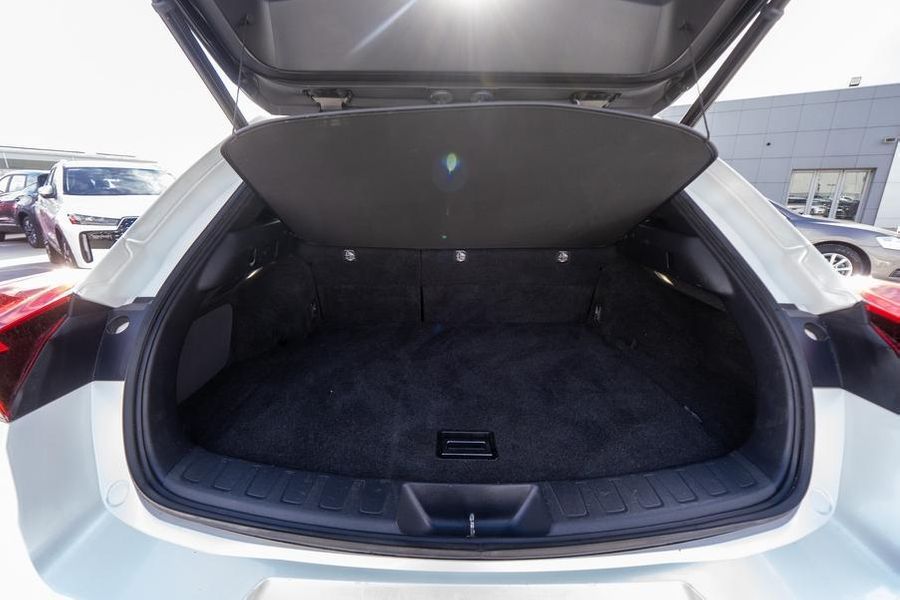 2019 Lexus UX UX200 Luxury Auto 2WD Photo 20