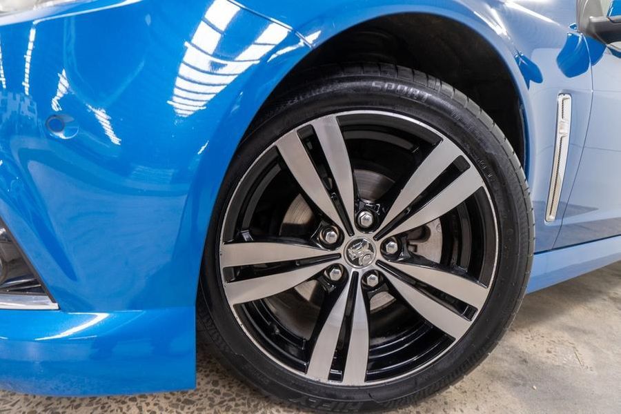 2015 Holden Commodore SV6 VF Auto MY15 Photo 4