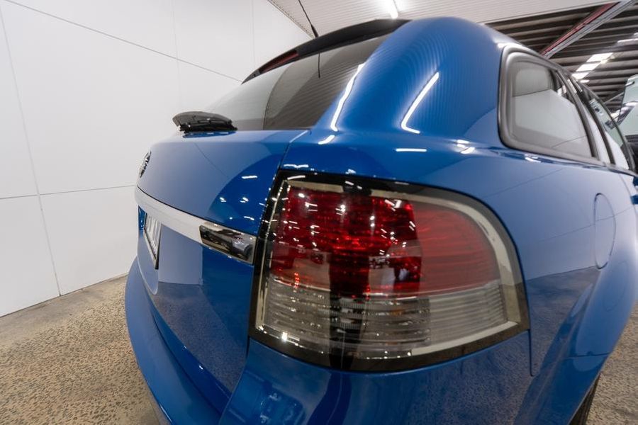 2015 Holden Commodore SV6 VF Auto MY15 Photo 9