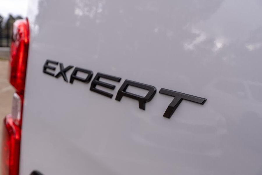 2025 Peugeot Expert Premium Long Auto Photo 12