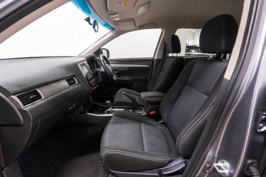 2016 Mitsubishi Outlander LS ZK Auto 2WD MY17 Photo 21