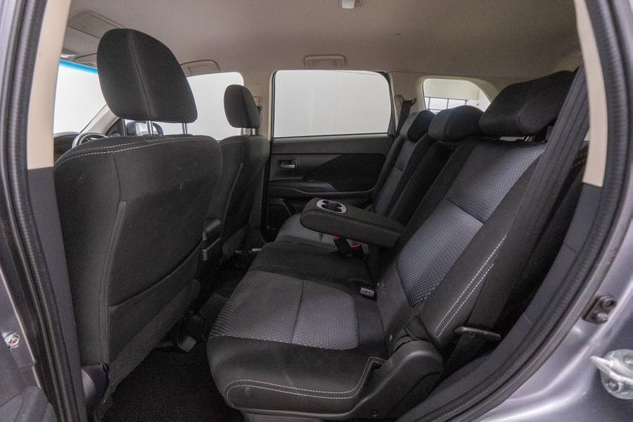 2016 Mitsubishi Outlander LS ZK Auto 2WD MY17 Photo 20