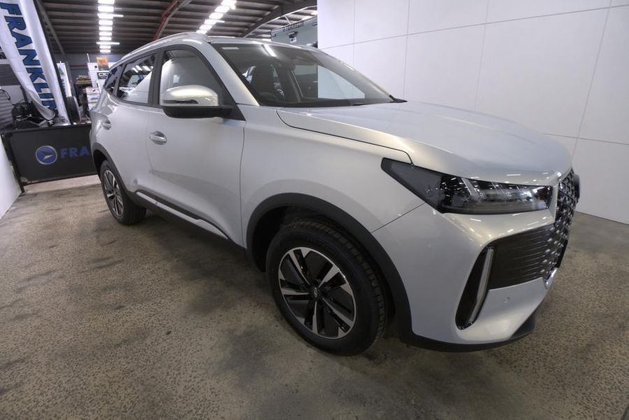 2025 Chery Tiggo 4 Hybrid Ultimate Auto 2WD MY26 Photo 3