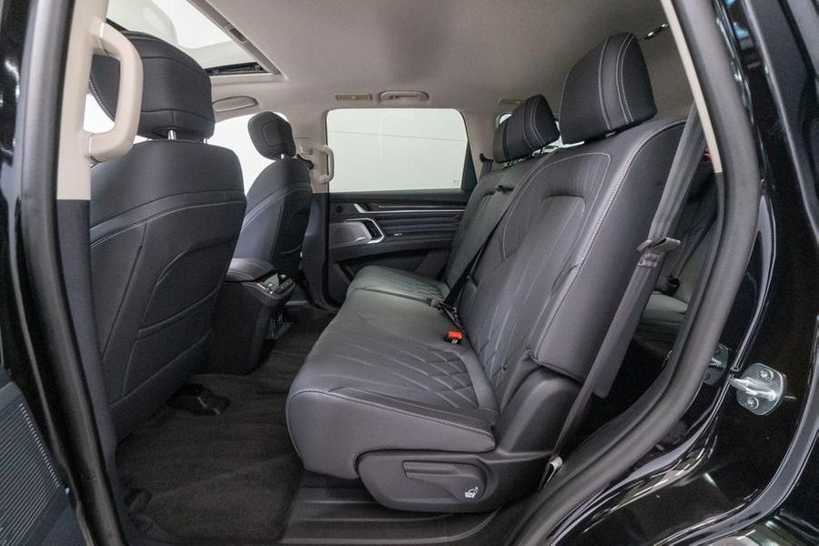 2025 LDV D90 Executive Auto 4x4 MY25 Photo 23