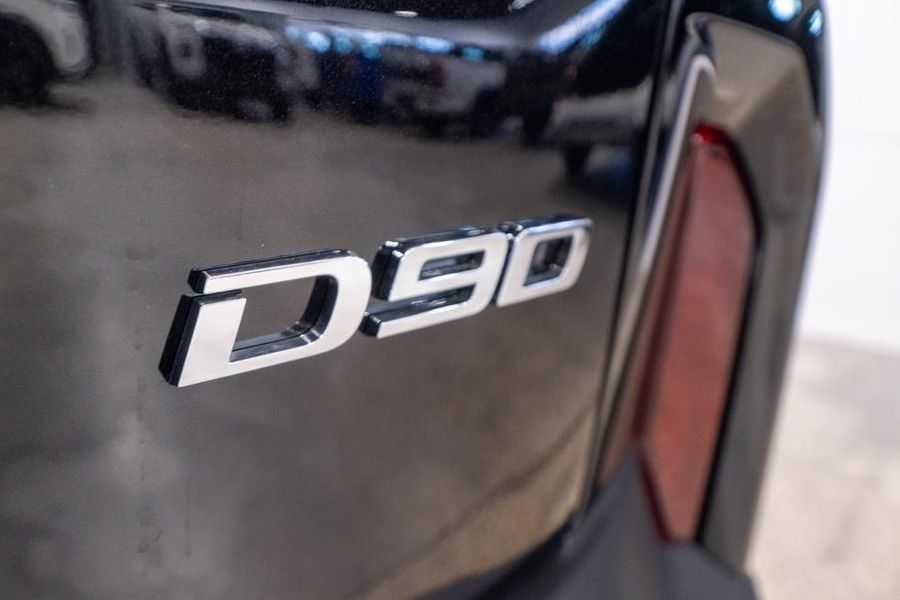 2025 LDV D90 Executive Auto 4x4 MY25 Photo 12